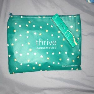 NIB Brilliant Eye Brightener w/ Makeup Bag